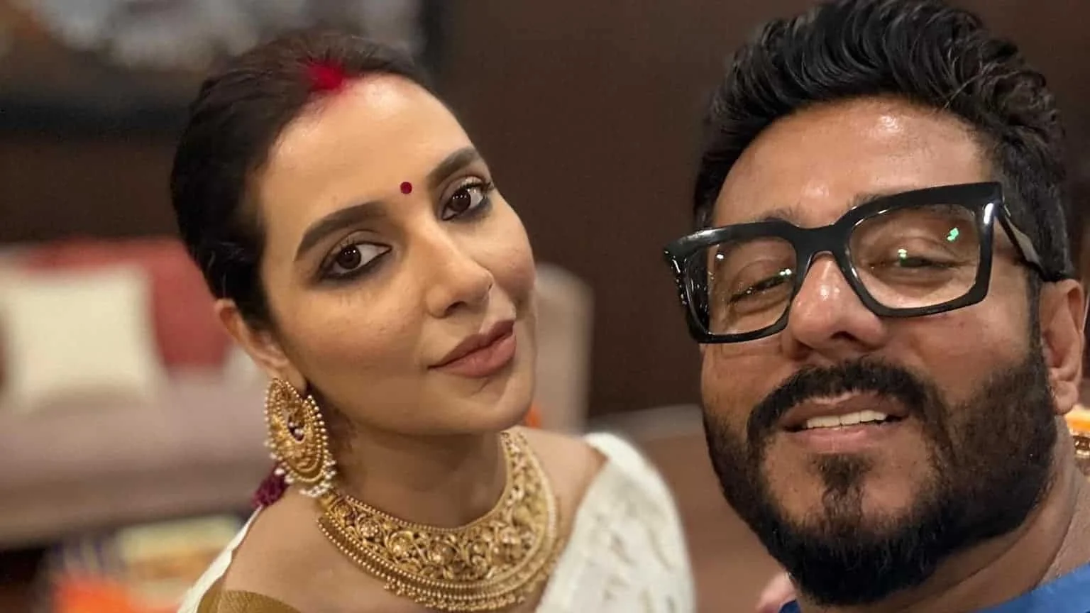 আতঙ্কে কাঁপছে পশ্চিম এশিয়া, ইউভানকে নিয়ে দুবাইয়ে আটকে শুভশ্রী!